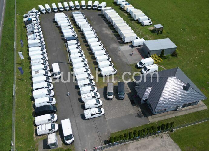 auto hit okaliniec plac z lotu ptaka