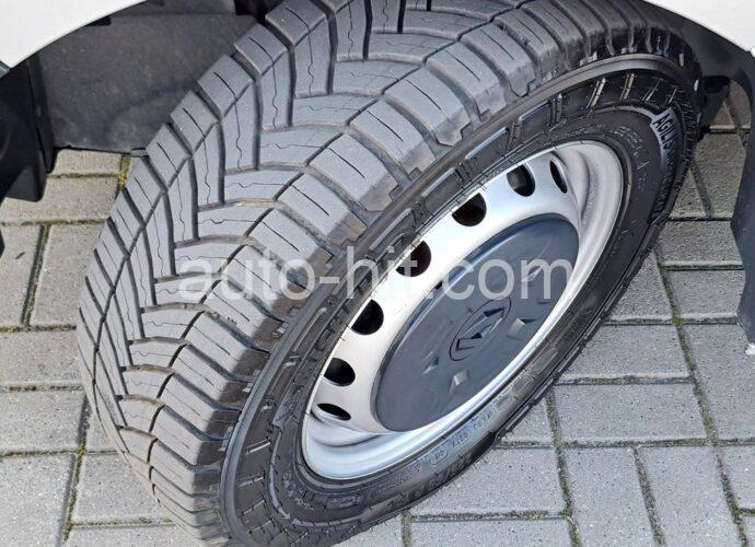 Renault Master L3H2 warsztat BOTT hak halogeny dostawcze busy www.auto-hit (16)